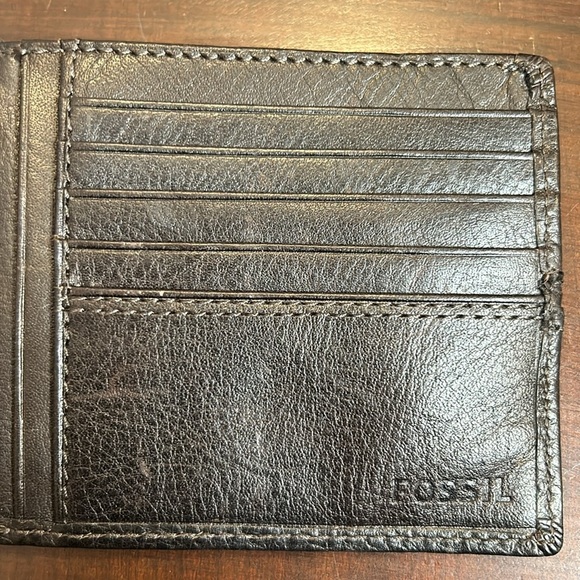 Fossil Leather Bifold Brown Leather Men’s Wallet - Picture 4 of 13